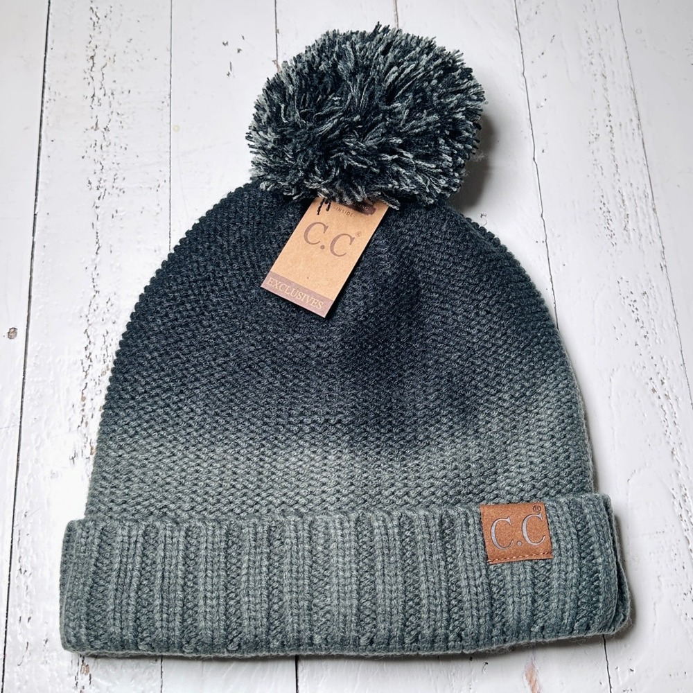 CC Exclusives Black Grey Ombre Knit Beanie Pom Pom Fuzzy Lined‎ Winter Hat